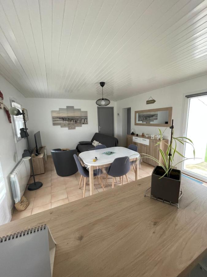 Petite Maison Au Calme, Dans Une Impasse L'Epine (Vendee) Exterior foto